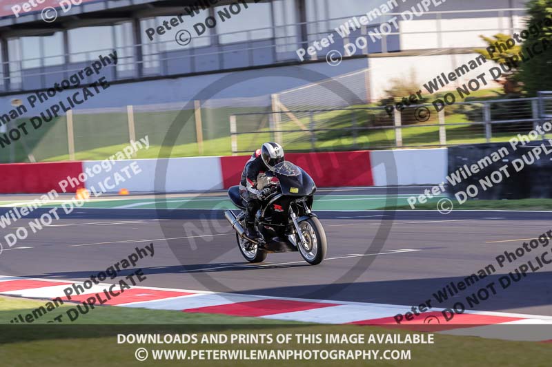 donington no limits trackday;donington park photographs;donington trackday photographs;no limits trackdays;peter wileman photography;trackday digital images;trackday photos