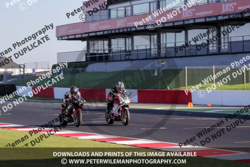 donington no limits trackday;donington park photographs;donington trackday photographs;no limits trackdays;peter wileman photography;trackday digital images;trackday photos
