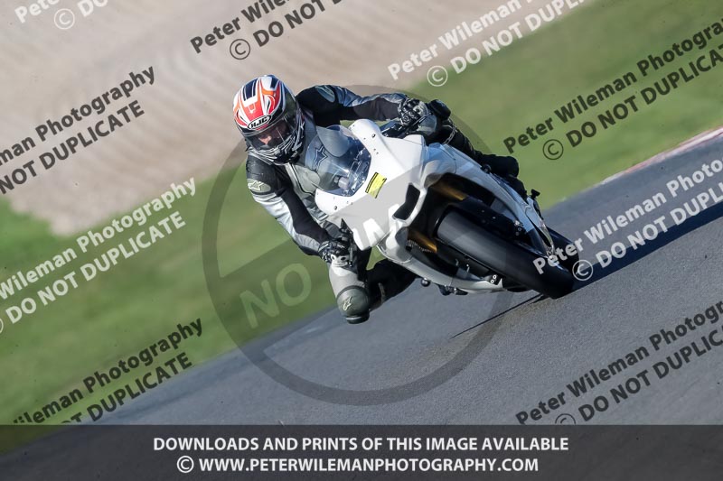 donington no limits trackday;donington park photographs;donington trackday photographs;no limits trackdays;peter wileman photography;trackday digital images;trackday photos