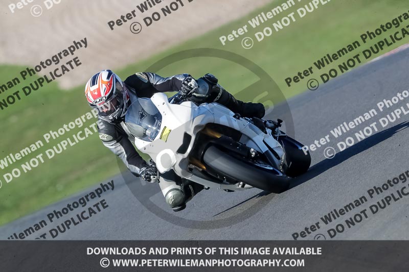 donington no limits trackday;donington park photographs;donington trackday photographs;no limits trackdays;peter wileman photography;trackday digital images;trackday photos