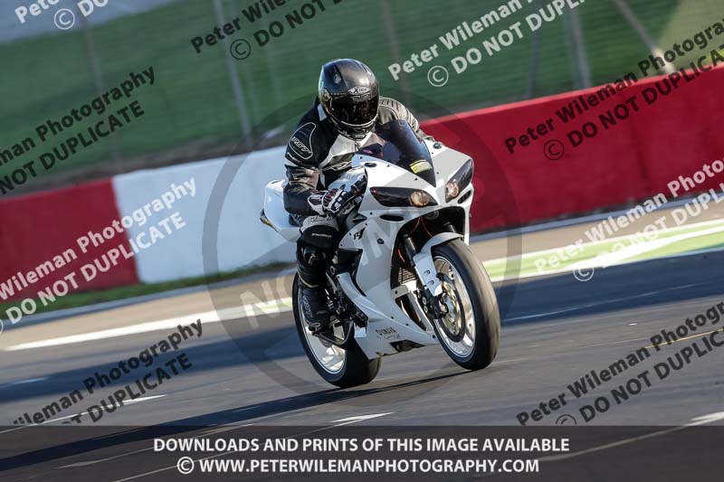 donington no limits trackday;donington park photographs;donington trackday photographs;no limits trackdays;peter wileman photography;trackday digital images;trackday photos