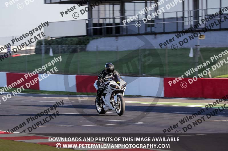 donington no limits trackday;donington park photographs;donington trackday photographs;no limits trackdays;peter wileman photography;trackday digital images;trackday photos