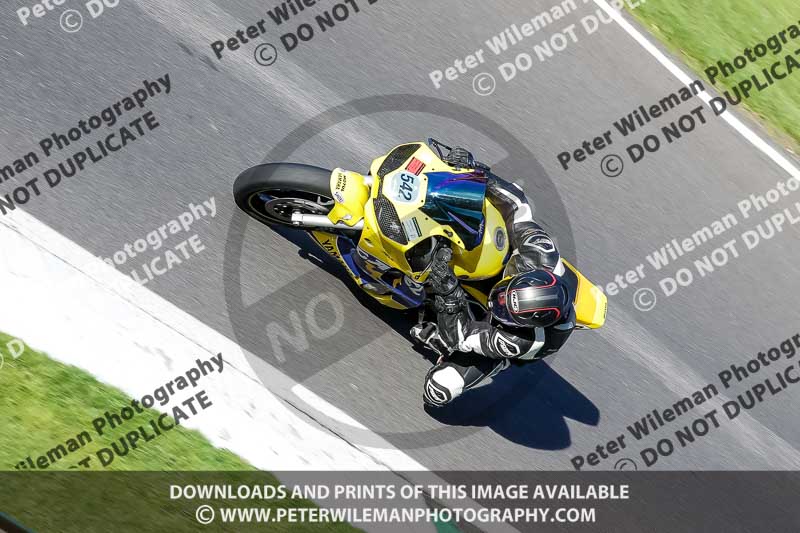 cadwell no limits trackday;cadwell park;cadwell park photographs;cadwell trackday photographs;enduro digital images;event digital images;eventdigitalimages;no limits trackdays;peter wileman photography;racing digital images;trackday digital images;trackday photos