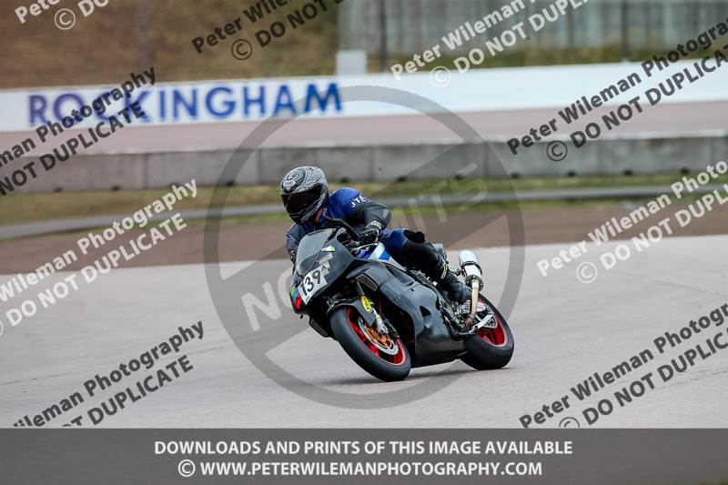 Rockingham no limits trackday;enduro digital images;event digital images;eventdigitalimages;no limits trackdays;peter wileman photography;racing digital images;rockingham raceway northamptonshire;rockingham trackday photographs;trackday digital images;trackday photos