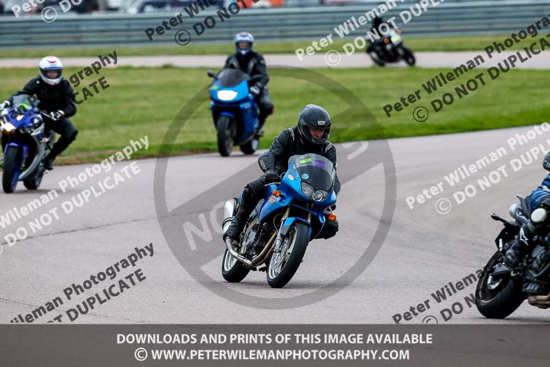 Rockingham no limits trackday;enduro digital images;event digital images;eventdigitalimages;no limits trackdays;peter wileman photography;racing digital images;rockingham raceway northamptonshire;rockingham trackday photographs;trackday digital images;trackday photos