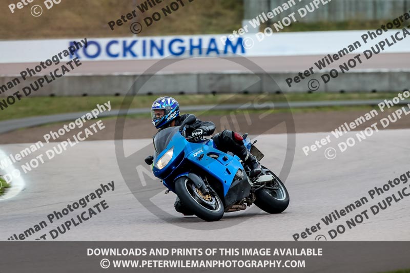 Rockingham no limits trackday;enduro digital images;event digital images;eventdigitalimages;no limits trackdays;peter wileman photography;racing digital images;rockingham raceway northamptonshire;rockingham trackday photographs;trackday digital images;trackday photos