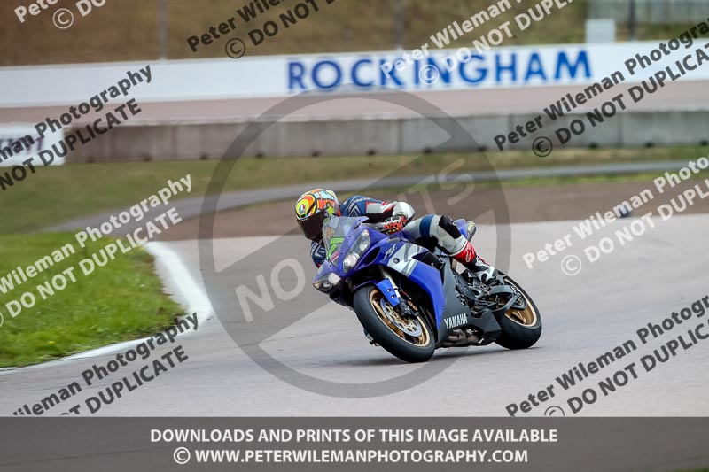 Rockingham no limits trackday;enduro digital images;event digital images;eventdigitalimages;no limits trackdays;peter wileman photography;racing digital images;rockingham raceway northamptonshire;rockingham trackday photographs;trackday digital images;trackday photos