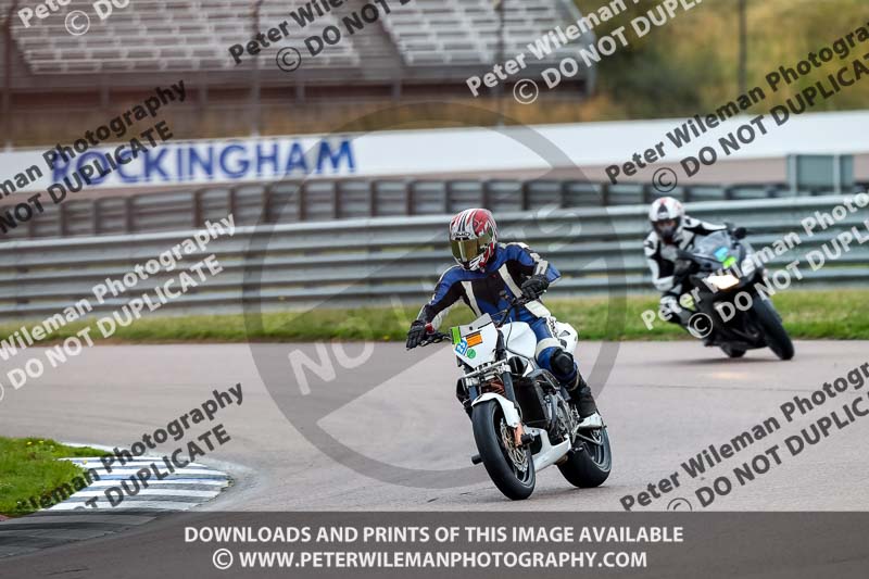 Rockingham no limits trackday;enduro digital images;event digital images;eventdigitalimages;no limits trackdays;peter wileman photography;racing digital images;rockingham raceway northamptonshire;rockingham trackday photographs;trackday digital images;trackday photos