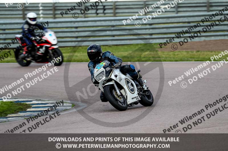 Rockingham no limits trackday;enduro digital images;event digital images;eventdigitalimages;no limits trackdays;peter wileman photography;racing digital images;rockingham raceway northamptonshire;rockingham trackday photographs;trackday digital images;trackday photos