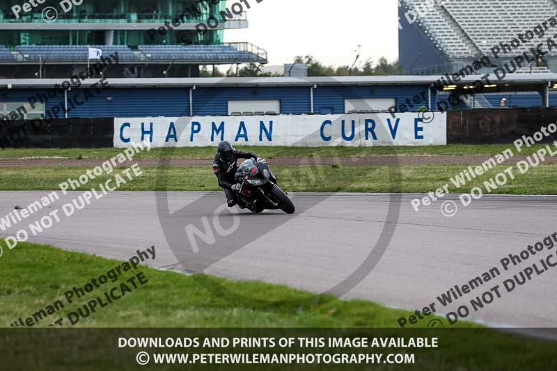 Rockingham no limits trackday;enduro digital images;event digital images;eventdigitalimages;no limits trackdays;peter wileman photography;racing digital images;rockingham raceway northamptonshire;rockingham trackday photographs;trackday digital images;trackday photos