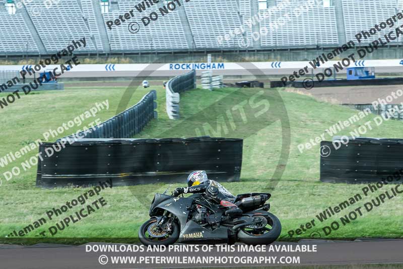 Rockingham no limits trackday;enduro digital images;event digital images;eventdigitalimages;no limits trackdays;peter wileman photography;racing digital images;rockingham raceway northamptonshire;rockingham trackday photographs;trackday digital images;trackday photos