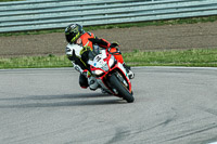 Rockingham-no-limits-trackday;enduro-digital-images;event-digital-images;eventdigitalimages;no-limits-trackdays;peter-wileman-photography;racing-digital-images;rockingham-raceway-northamptonshire;rockingham-trackday-photographs;trackday-digital-images;trackday-photos