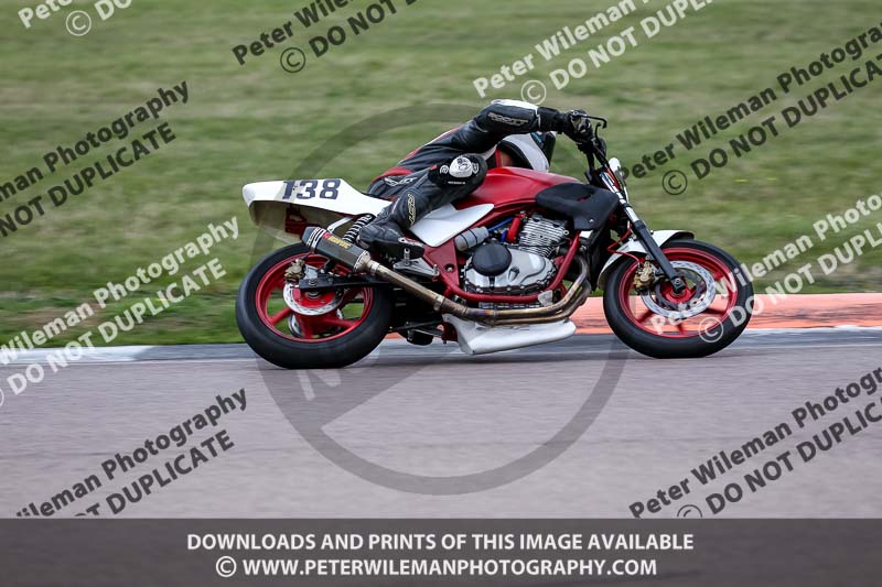 Rockingham no limits trackday;enduro digital images;event digital images;eventdigitalimages;no limits trackdays;peter wileman photography;racing digital images;rockingham raceway northamptonshire;rockingham trackday photographs;trackday digital images;trackday photos