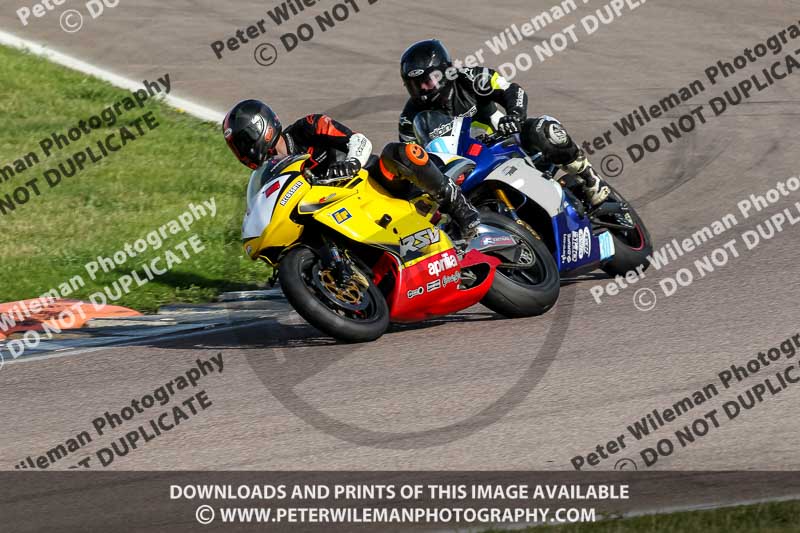Rockingham no limits trackday;enduro digital images;event digital images;eventdigitalimages;no limits trackdays;peter wileman photography;racing digital images;rockingham raceway northamptonshire;rockingham trackday photographs;trackday digital images;trackday photos
