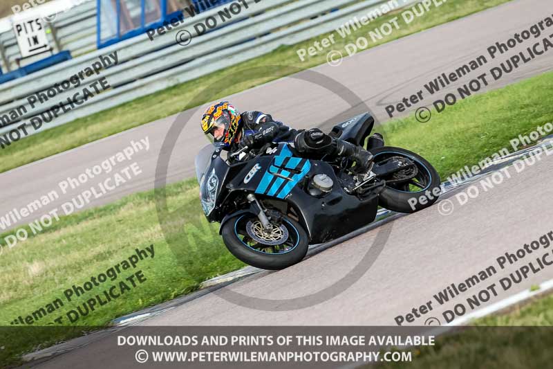 Rockingham no limits trackday;enduro digital images;event digital images;eventdigitalimages;no limits trackdays;peter wileman photography;racing digital images;rockingham raceway northamptonshire;rockingham trackday photographs;trackday digital images;trackday photos