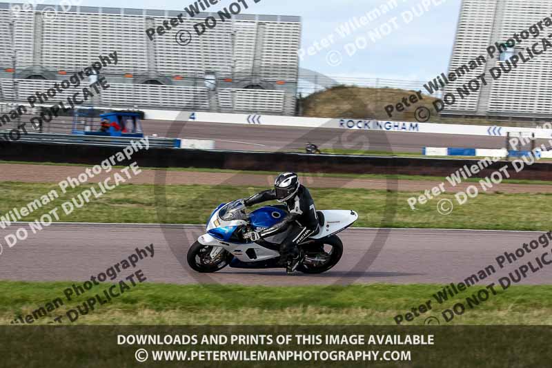 Rockingham no limits trackday;enduro digital images;event digital images;eventdigitalimages;no limits trackdays;peter wileman photography;racing digital images;rockingham raceway northamptonshire;rockingham trackday photographs;trackday digital images;trackday photos