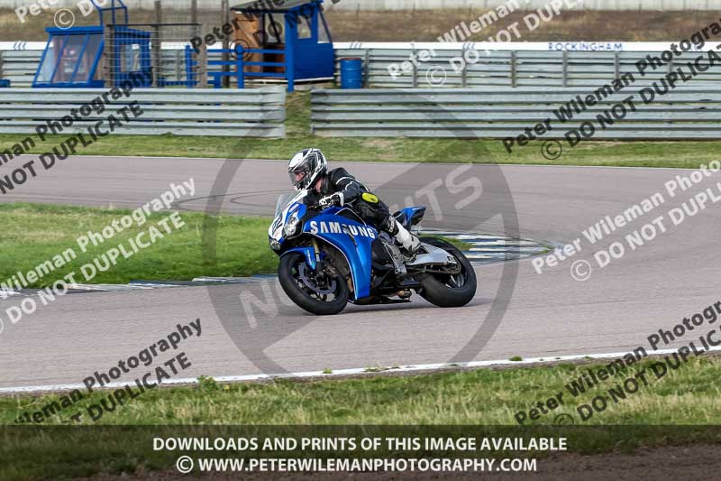 Rockingham no limits trackday;enduro digital images;event digital images;eventdigitalimages;no limits trackdays;peter wileman photography;racing digital images;rockingham raceway northamptonshire;rockingham trackday photographs;trackday digital images;trackday photos