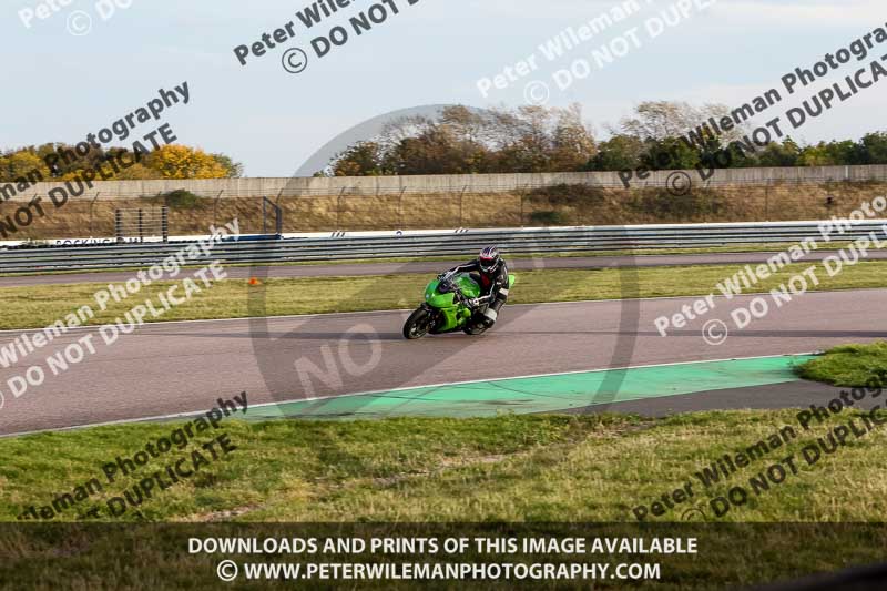 Rockingham no limits trackday;enduro digital images;event digital images;eventdigitalimages;no limits trackdays;peter wileman photography;racing digital images;rockingham raceway northamptonshire;rockingham trackday photographs;trackday digital images;trackday photos