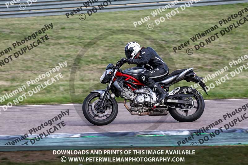 Rockingham no limits trackday;enduro digital images;event digital images;eventdigitalimages;no limits trackdays;peter wileman photography;racing digital images;rockingham raceway northamptonshire;rockingham trackday photographs;trackday digital images;trackday photos