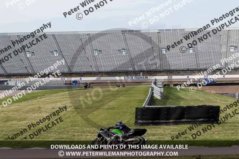 Rockingham no limits trackday;enduro digital images;event digital images;eventdigitalimages;no limits trackdays;peter wileman photography;racing digital images;rockingham raceway northamptonshire;rockingham trackday photographs;trackday digital images;trackday photos