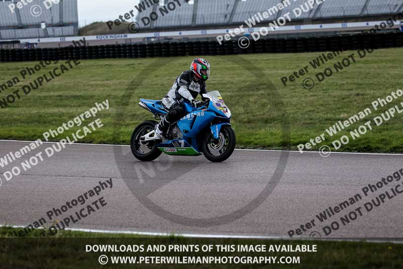 Rockingham no limits trackday;enduro digital images;event digital images;eventdigitalimages;no limits trackdays;peter wileman photography;racing digital images;rockingham raceway northamptonshire;rockingham trackday photographs;trackday digital images;trackday photos