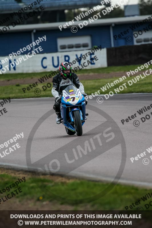 Rockingham no limits trackday;enduro digital images;event digital images;eventdigitalimages;no limits trackdays;peter wileman photography;racing digital images;rockingham raceway northamptonshire;rockingham trackday photographs;trackday digital images;trackday photos