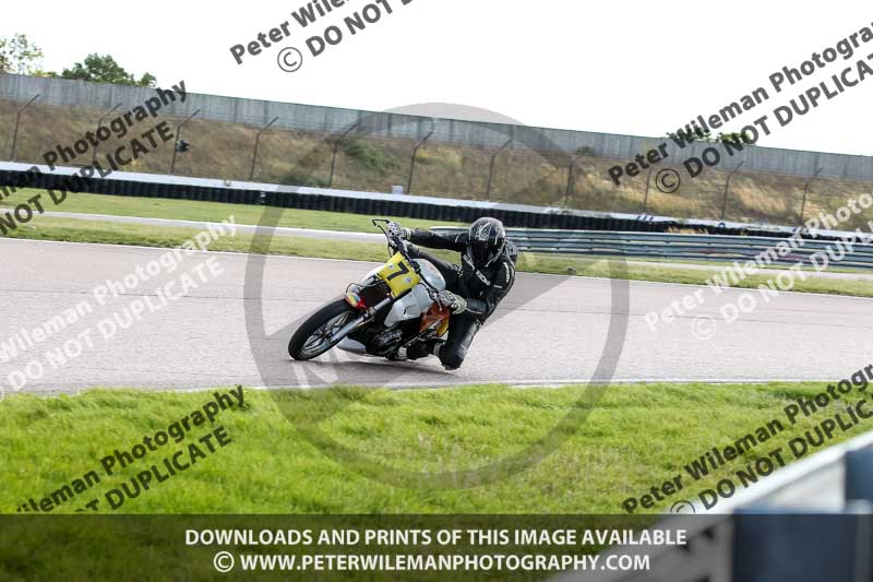 Rockingham no limits trackday;enduro digital images;event digital images;eventdigitalimages;no limits trackdays;peter wileman photography;racing digital images;rockingham raceway northamptonshire;rockingham trackday photographs;trackday digital images;trackday photos