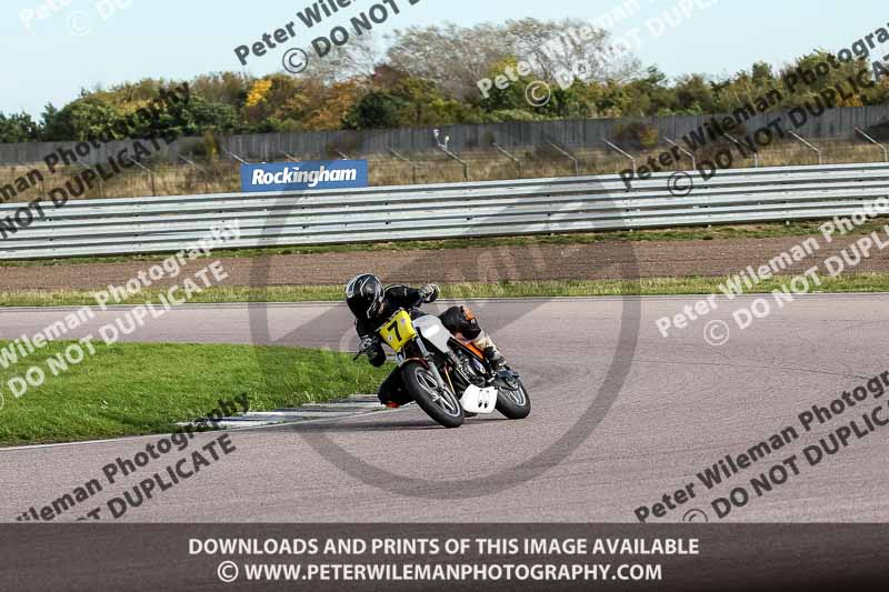 Rockingham no limits trackday;enduro digital images;event digital images;eventdigitalimages;no limits trackdays;peter wileman photography;racing digital images;rockingham raceway northamptonshire;rockingham trackday photographs;trackday digital images;trackday photos