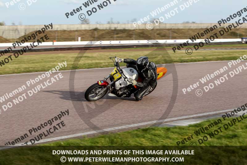 Rockingham no limits trackday;enduro digital images;event digital images;eventdigitalimages;no limits trackdays;peter wileman photography;racing digital images;rockingham raceway northamptonshire;rockingham trackday photographs;trackday digital images;trackday photos