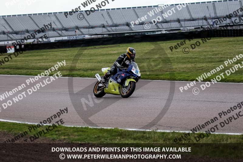 Rockingham no limits trackday;enduro digital images;event digital images;eventdigitalimages;no limits trackdays;peter wileman photography;racing digital images;rockingham raceway northamptonshire;rockingham trackday photographs;trackday digital images;trackday photos