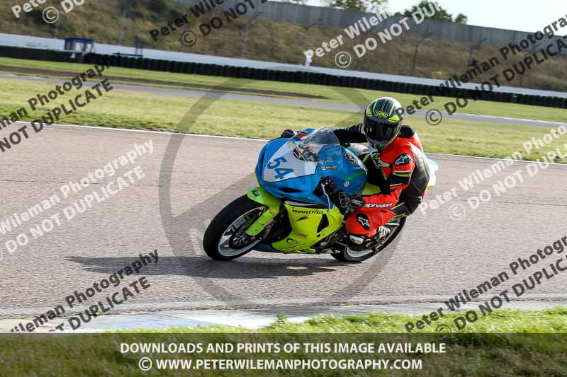 Rockingham no limits trackday;enduro digital images;event digital images;eventdigitalimages;no limits trackdays;peter wileman photography;racing digital images;rockingham raceway northamptonshire;rockingham trackday photographs;trackday digital images;trackday photos