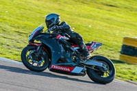 PJ-Motorsport-Photography-2018;anglesey-no-limits-trackday;anglesey-photographs;anglesey-trackday-photographs;enduro-digital-images;event-digital-images;eventdigitalimages;no-limits-trackdays;peter-wileman-photography;racing-digital-images;trac-mon;trackday-digital-images;trackday-photos;ty-croes