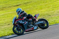PJ-Motorsport-Photography-2018;anglesey-no-limits-trackday;anglesey-photographs;anglesey-trackday-photographs;enduro-digital-images;event-digital-images;eventdigitalimages;no-limits-trackdays;peter-wileman-photography;racing-digital-images;trac-mon;trackday-digital-images;trackday-photos;ty-croes