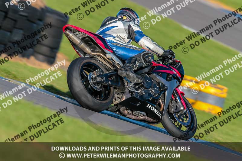 PJ Motorsport Photography 2018;anglesey no limits trackday;anglesey photographs;anglesey trackday photographs;enduro digital images;event digital images;eventdigitalimages;no limits trackdays;peter wileman photography;racing digital images;trac mon;trackday digital images;trackday photos;ty croes