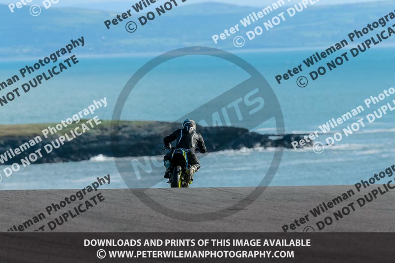 PJ Motorsport Photography 2018;anglesey no limits trackday;anglesey photographs;anglesey trackday photographs;enduro digital images;event digital images;eventdigitalimages;no limits trackdays;peter wileman photography;racing digital images;trac mon;trackday digital images;trackday photos;ty croes