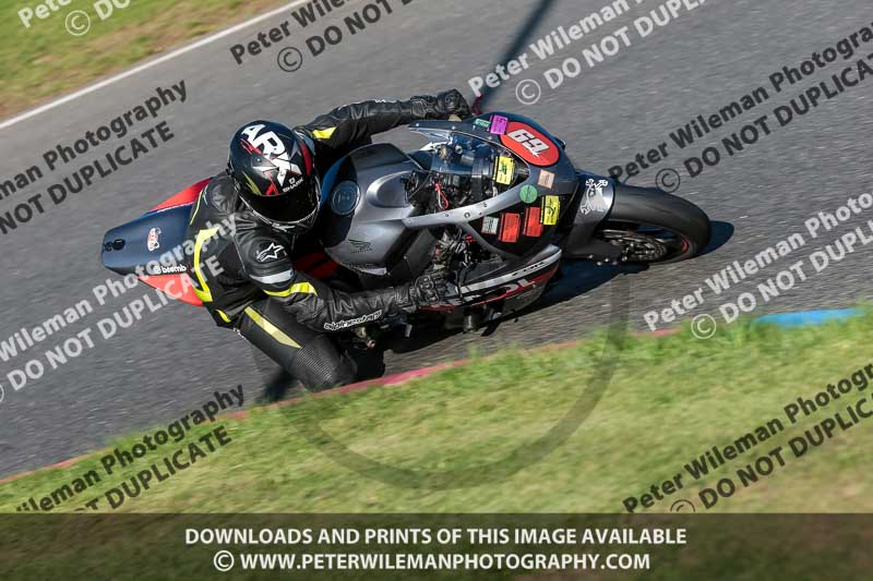 enduro digital images;event digital images;eventdigitalimages;mallory park;mallory park photographs;mallory park trackday;mallory park trackday photographs;no limits trackdays;peter wileman photography;racing digital images;trackday digital images;trackday photos