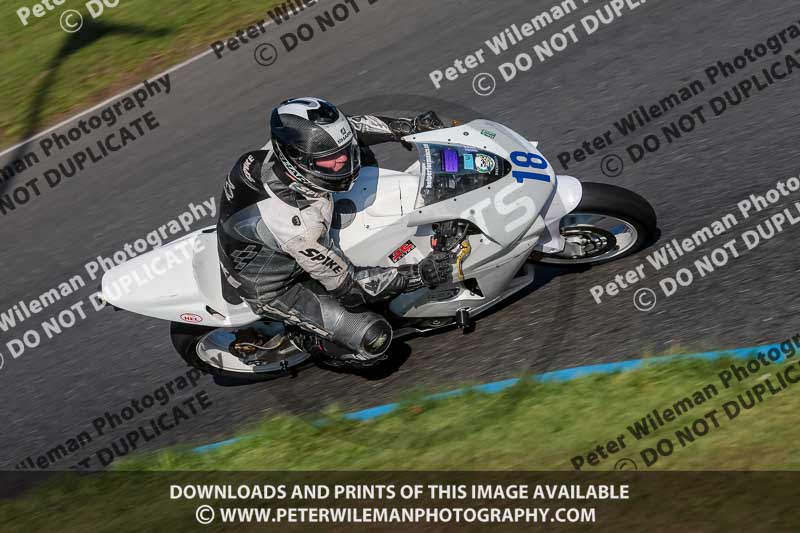 enduro digital images;event digital images;eventdigitalimages;mallory park;mallory park photographs;mallory park trackday;mallory park trackday photographs;no limits trackdays;peter wileman photography;racing digital images;trackday digital images;trackday photos
