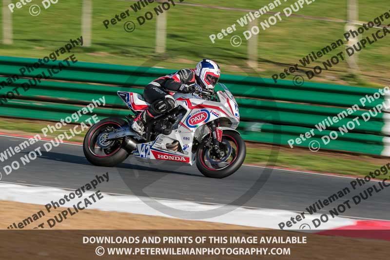 enduro digital images;event digital images;eventdigitalimages;mallory park;mallory park photographs;mallory park trackday;mallory park trackday photographs;no limits trackdays;peter wileman photography;racing digital images;trackday digital images;trackday photos