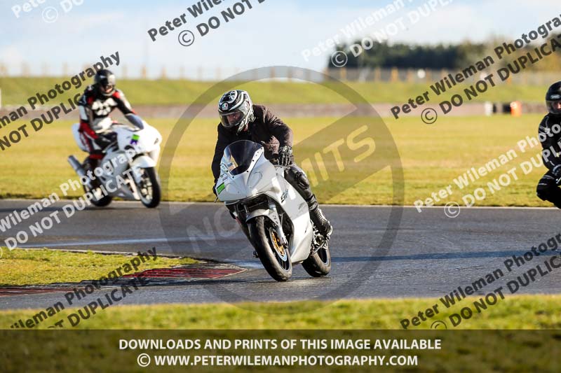 enduro digital images;event digital images;eventdigitalimages;no limits trackdays;peter wileman photography;racing digital images;snetterton;snetterton no limits trackday;snetterton photographs;snetterton trackday photographs;trackday digital images;trackday photos