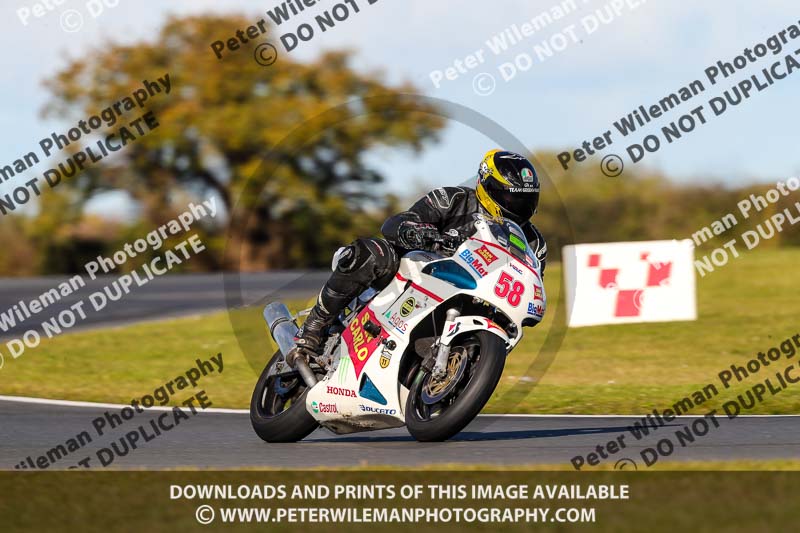 enduro digital images;event digital images;eventdigitalimages;no limits trackdays;peter wileman photography;racing digital images;snetterton;snetterton no limits trackday;snetterton photographs;snetterton trackday photographs;trackday digital images;trackday photos