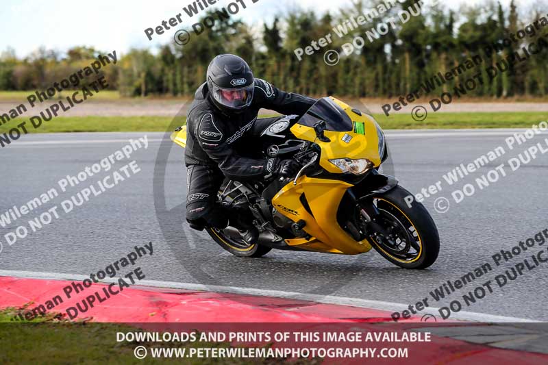 enduro digital images;event digital images;eventdigitalimages;no limits trackdays;peter wileman photography;racing digital images;snetterton;snetterton no limits trackday;snetterton photographs;snetterton trackday photographs;trackday digital images;trackday photos