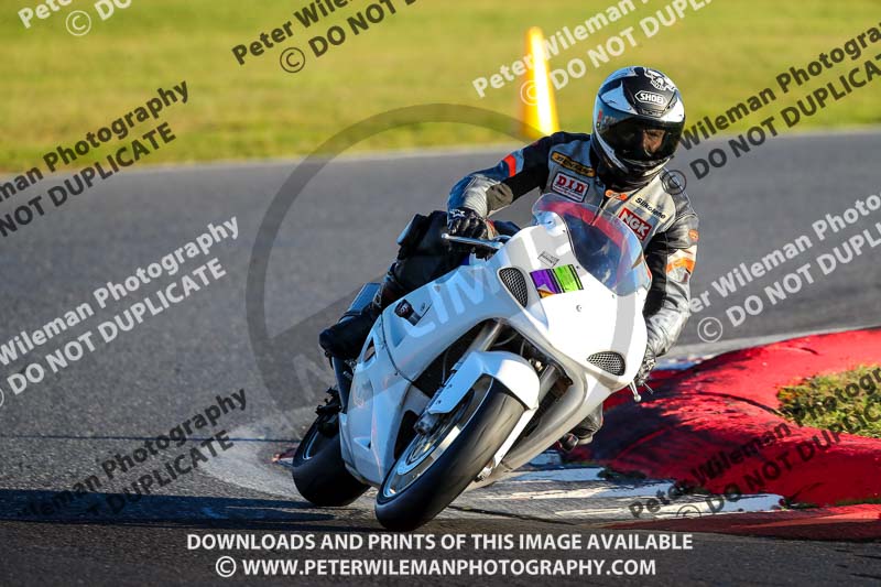 enduro digital images;event digital images;eventdigitalimages;no limits trackdays;peter wileman photography;racing digital images;snetterton;snetterton no limits trackday;snetterton photographs;snetterton trackday photographs;trackday digital images;trackday photos