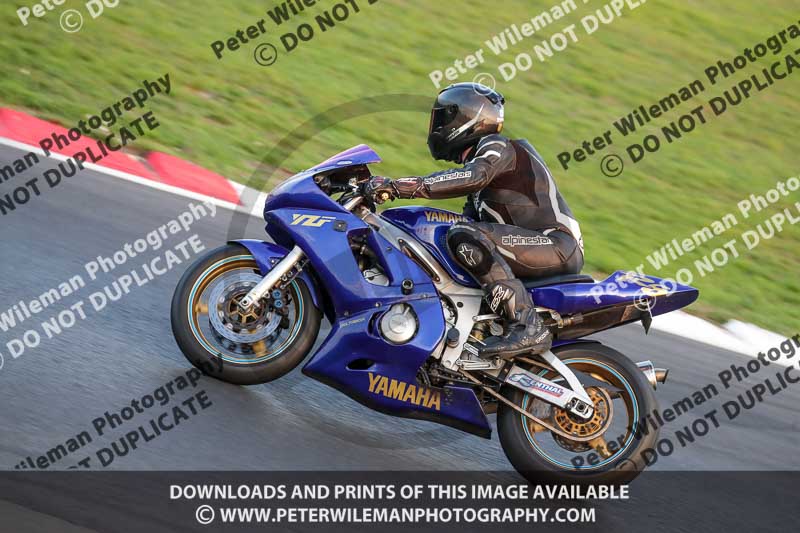 Rockingham no limits trackday;enduro digital images;event digital images;eventdigitalimages;no limits trackdays;peter wileman photography;racing digital images;rockingham raceway northamptonshire;rockingham trackday photographs;trackday digital images;trackday photos