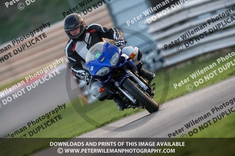 Rockingham no limits trackday;enduro digital images;event digital images;eventdigitalimages;no limits trackdays;peter wileman photography;racing digital images;rockingham raceway northamptonshire;rockingham trackday photographs;trackday digital images;trackday photos