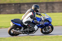 Rockingham-no-limits-trackday;enduro-digital-images;event-digital-images;eventdigitalimages;no-limits-trackdays;peter-wileman-photography;racing-digital-images;rockingham-raceway-northamptonshire;rockingham-trackday-photographs;trackday-digital-images;trackday-photos