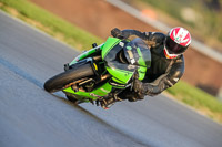 Rockingham-no-limits-trackday;enduro-digital-images;event-digital-images;eventdigitalimages;no-limits-trackdays;peter-wileman-photography;racing-digital-images;rockingham-raceway-northamptonshire;rockingham-trackday-photographs;trackday-digital-images;trackday-photos