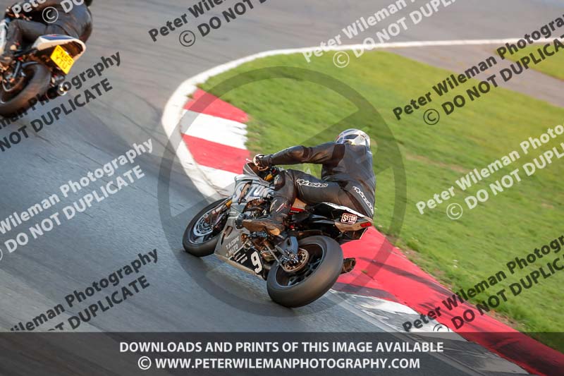Rockingham no limits trackday;enduro digital images;event digital images;eventdigitalimages;no limits trackdays;peter wileman photography;racing digital images;rockingham raceway northamptonshire;rockingham trackday photographs;trackday digital images;trackday photos