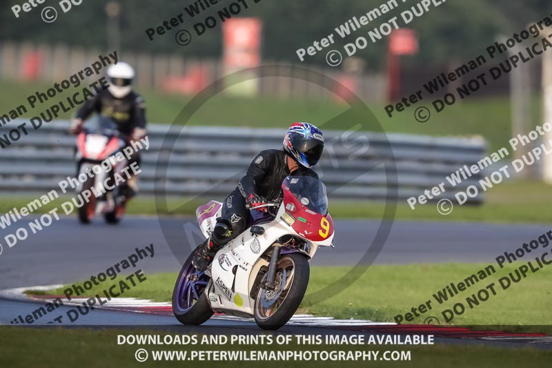 Rockingham no limits trackday;enduro digital images;event digital images;eventdigitalimages;no limits trackdays;peter wileman photography;racing digital images;rockingham raceway northamptonshire;rockingham trackday photographs;trackday digital images;trackday photos