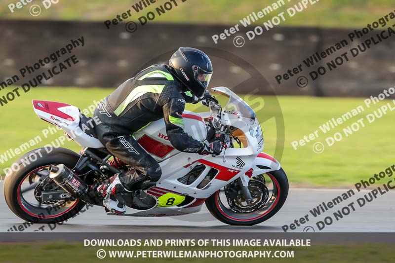 Rockingham no limits trackday;enduro digital images;event digital images;eventdigitalimages;no limits trackdays;peter wileman photography;racing digital images;rockingham raceway northamptonshire;rockingham trackday photographs;trackday digital images;trackday photos