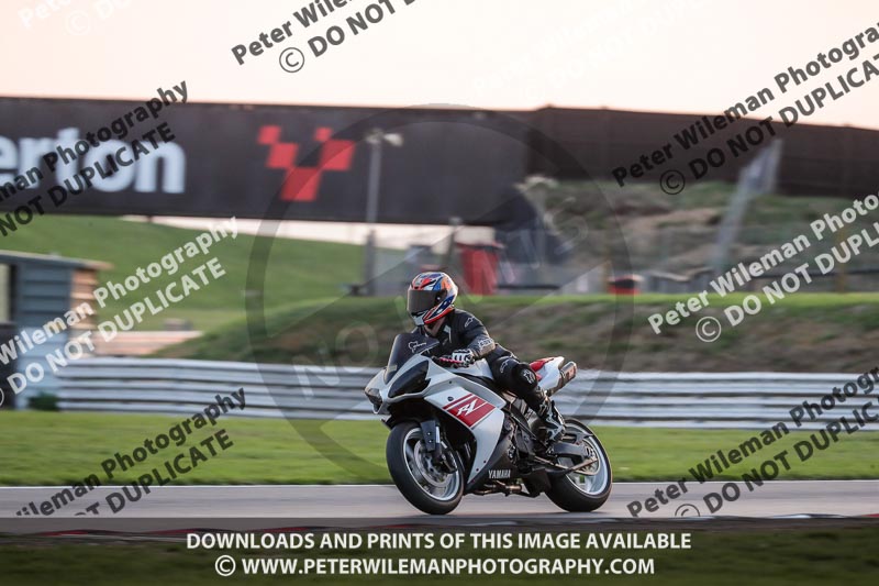 Rockingham no limits trackday;enduro digital images;event digital images;eventdigitalimages;no limits trackdays;peter wileman photography;racing digital images;rockingham raceway northamptonshire;rockingham trackday photographs;trackday digital images;trackday photos
